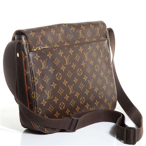 louis vuitton messenger bag womens